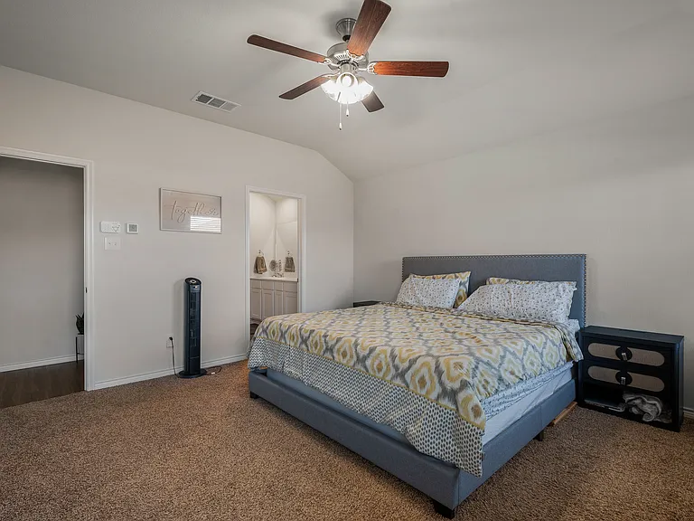 4008 Spur Trail Dr — Photo 4