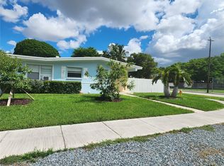 9301 SW 54th St, Miami, FL 33165