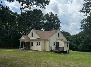 3303 Pitzer Rd, Roanoke, VA 24014