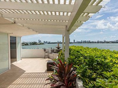 7601 E Treasure Dr APT 420, North Bay Village, FL, 33141