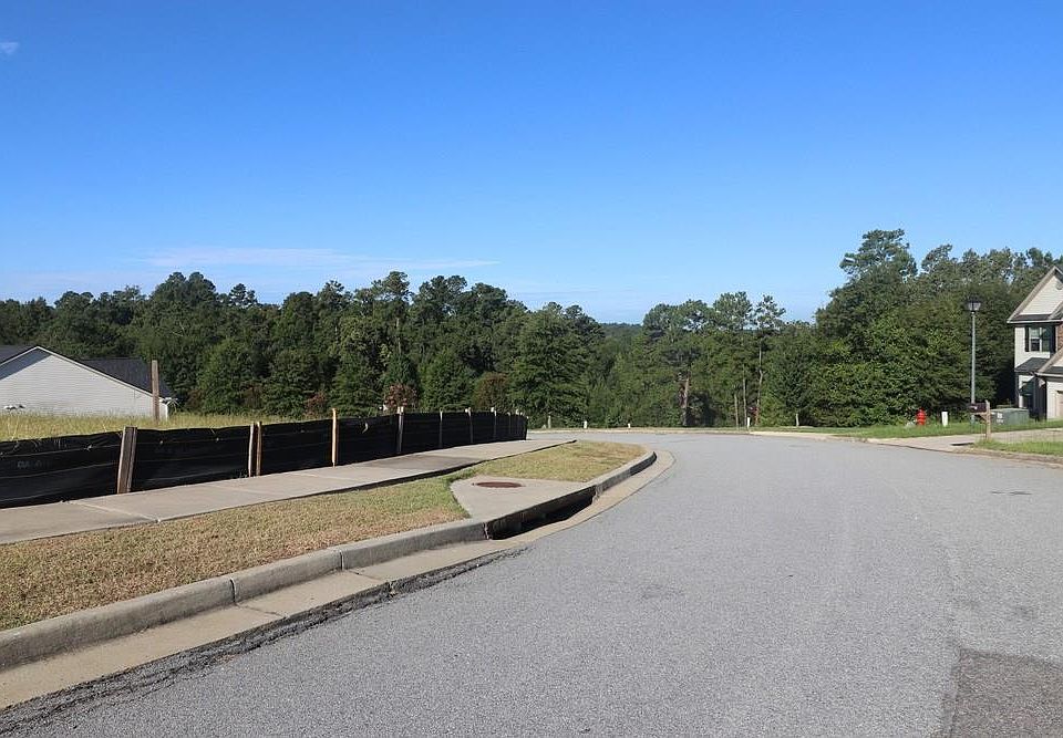 1st image of 203 Mossy Oak Cir