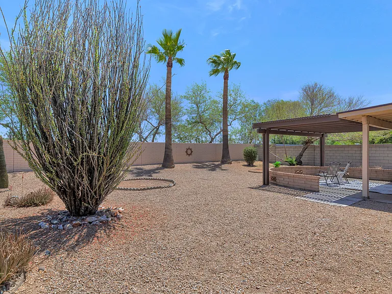 17227 N Country Club Dr — Photo 23