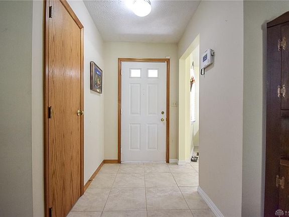 5th image of 4895 Franlou Ave