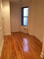 Rented by Metropolis Real Estate of Manhattan