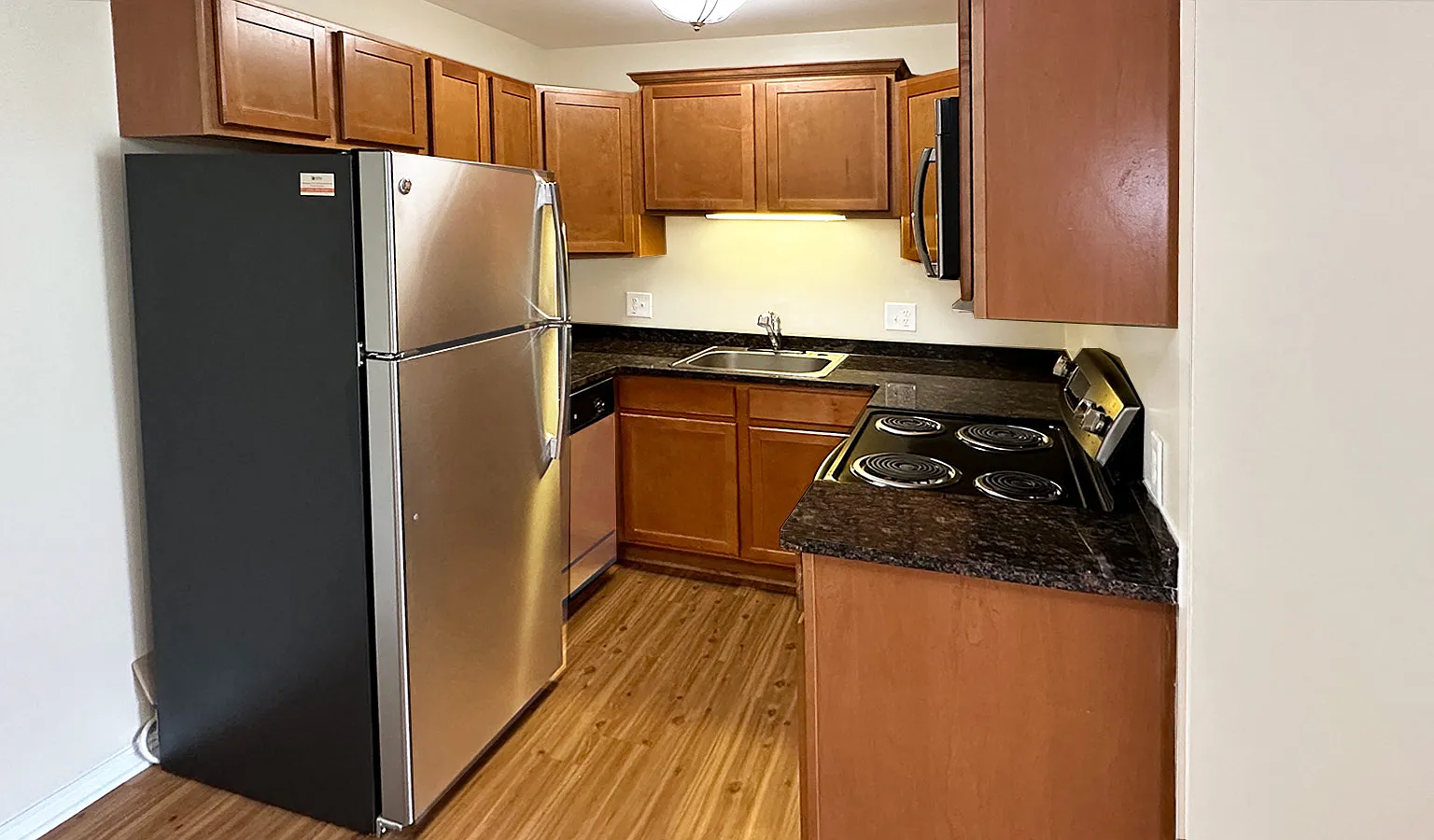 Briarwood Park Apartments — Photo 2