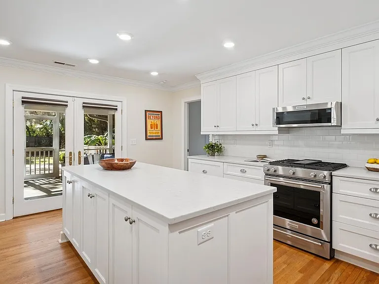 933 S Shem Dr — Photo 24