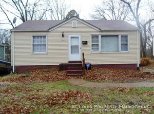 2041 Raven Dr, Saint Louis, MO