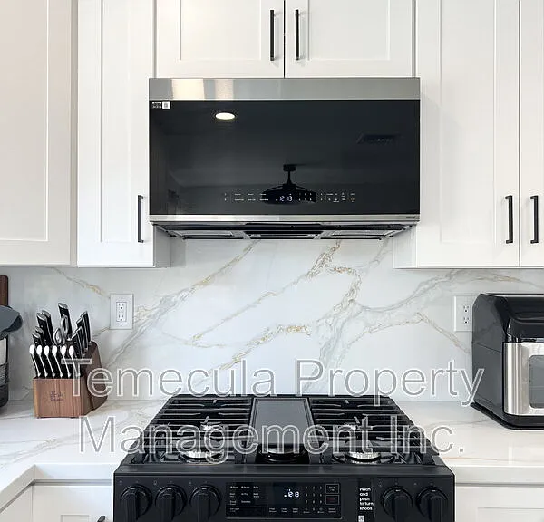 40536 New Town Dr — Photo 7