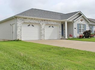 2302 Richele St, Perryville, MO 63775