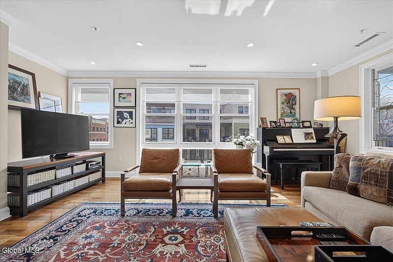 4th image of 59 Railroad Place Unit 501