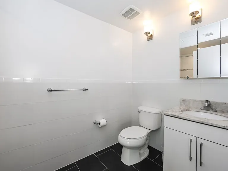 1702 Park Ave #401 — Photo 3