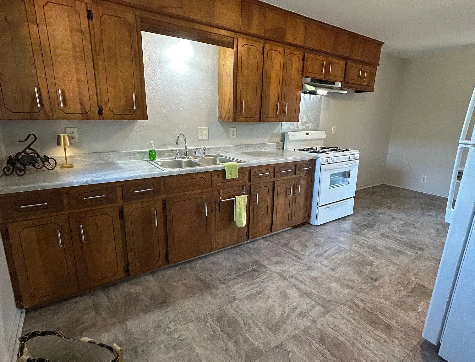 1 bed, 600 sqft, $750 — Photo 4