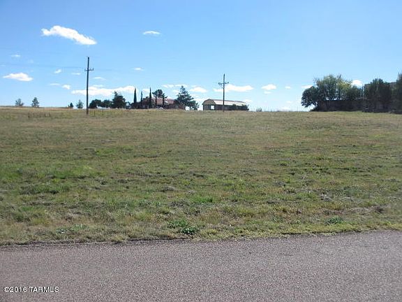 3rd image of 8 Black Oak Dr