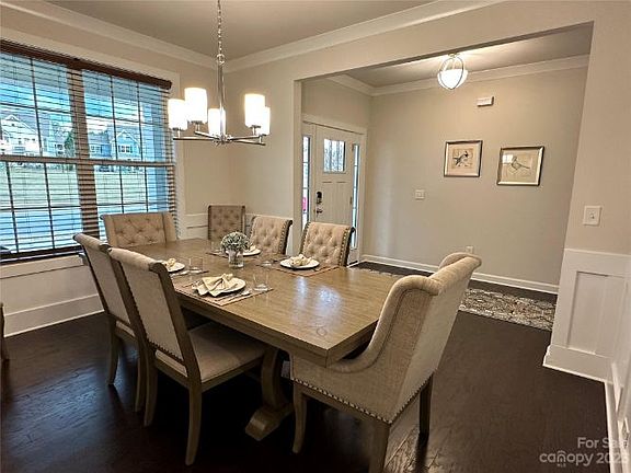 4th image of 1012 Claires Creek Ln