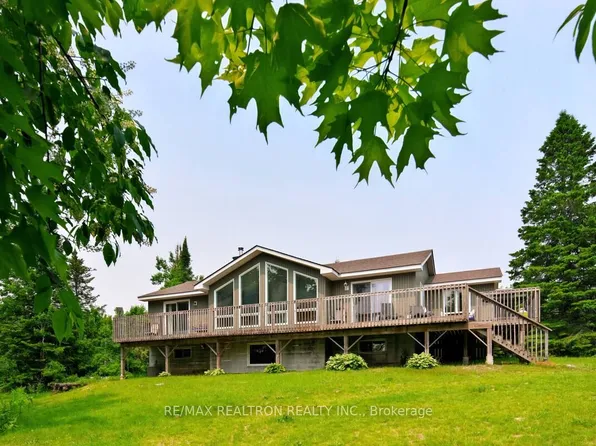 63 Healey Lake Rd, The Archipelago, ON P0C 1H0