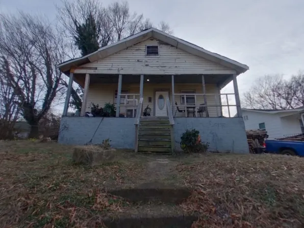 1810 Reynolds St, Knoxville, TN 37921