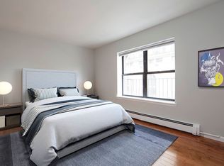 255 W 51st St APT 3B, New York, NY 10019