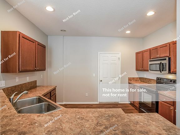 3rd image of 6028 Bartram Village Dr