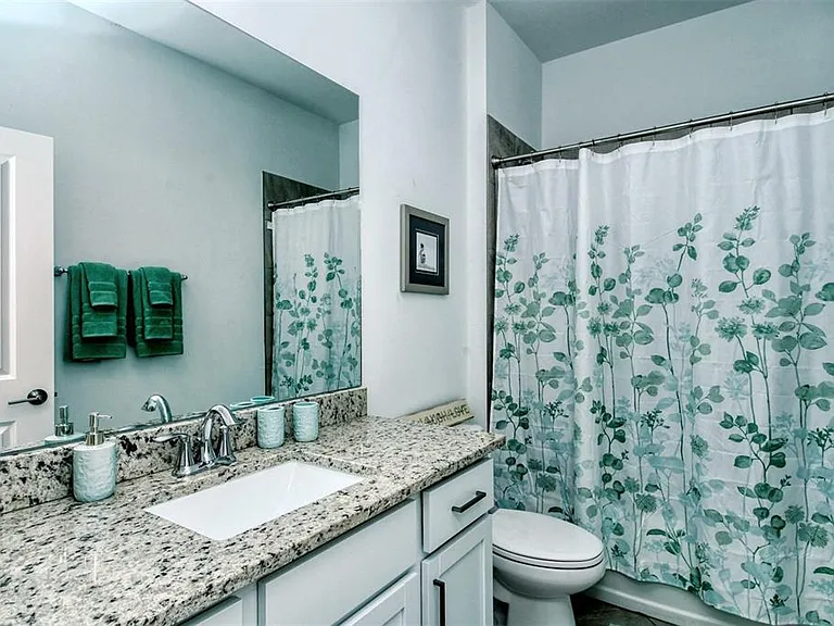 15957 Clear Skies Pl — Photo 32