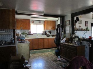124 W Wakefield St, Newcastle, WY 82701