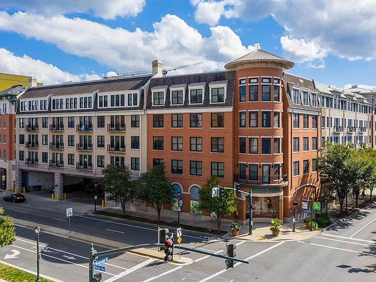 Fenestra Building