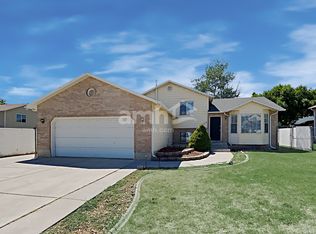 4877 S 4075 W, Roy, UT 84067
