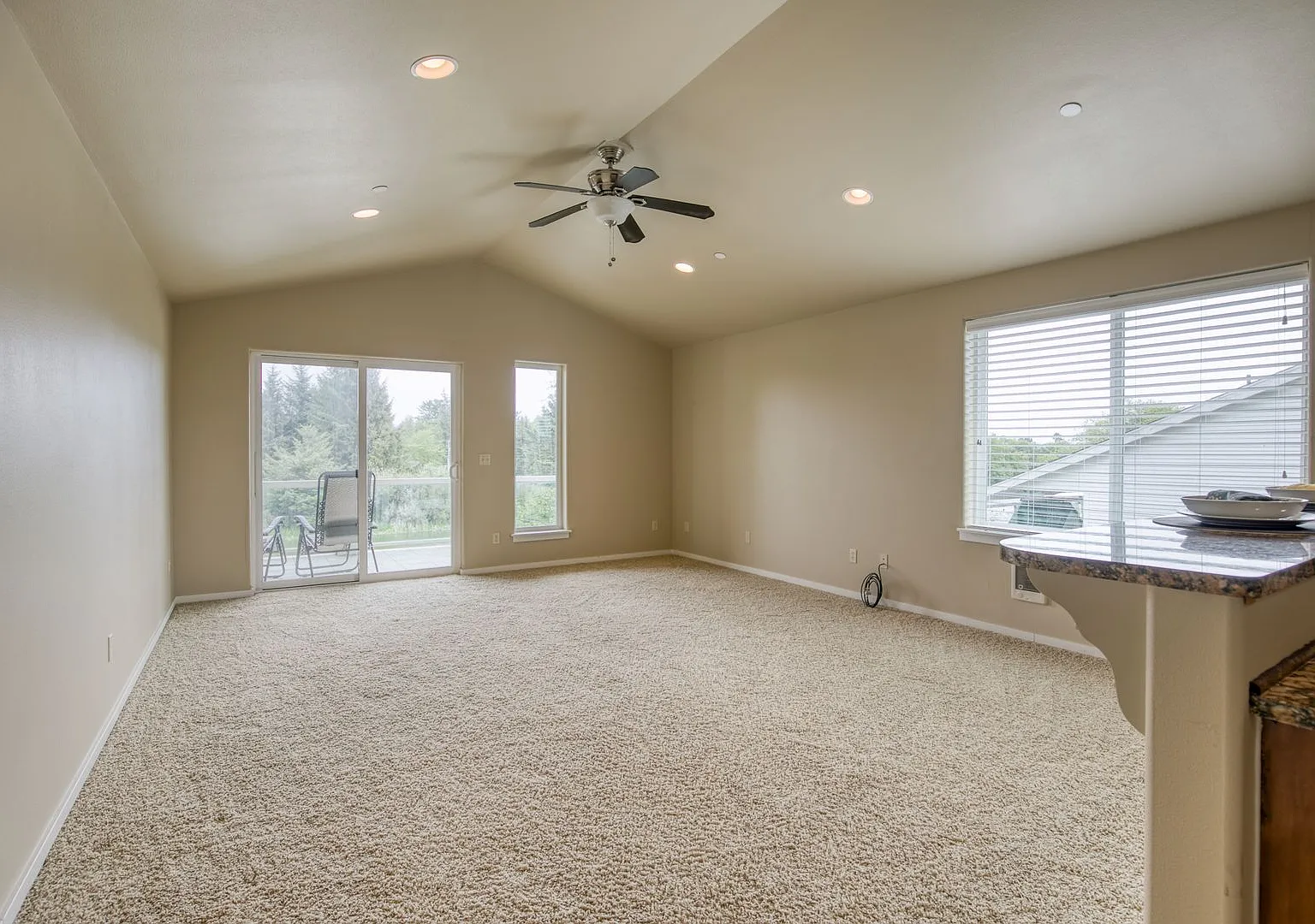 Waterfront Condo - Incredible View — Photo 4