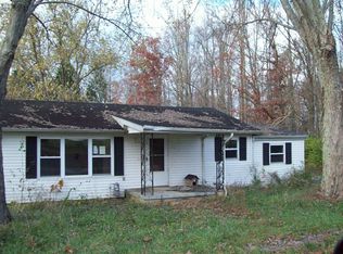 649 Old Highway Rd, Sparta, TN 38583