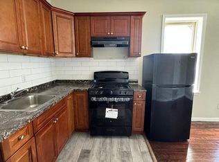 487 18th Ave #8, Newark, NJ 07103