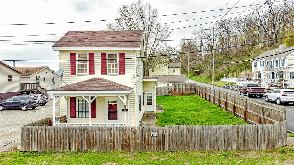 212 Pulaski St photo 1
