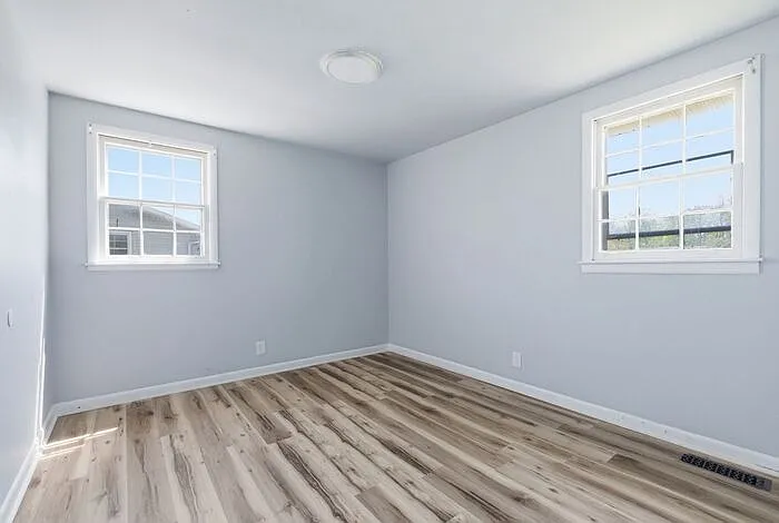 741 McPherson Dr — Photo 18
