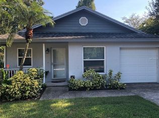 1064 Suwanee St, Safety Harbor, FL 34695