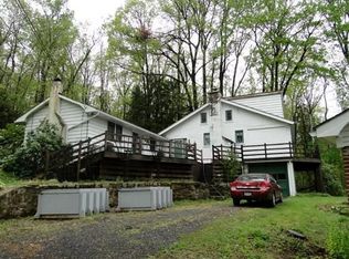 155 Centennial Rd, Mertztown, PA 19539