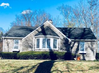 1615 Fincastle Rd, Lexington, KY 40502