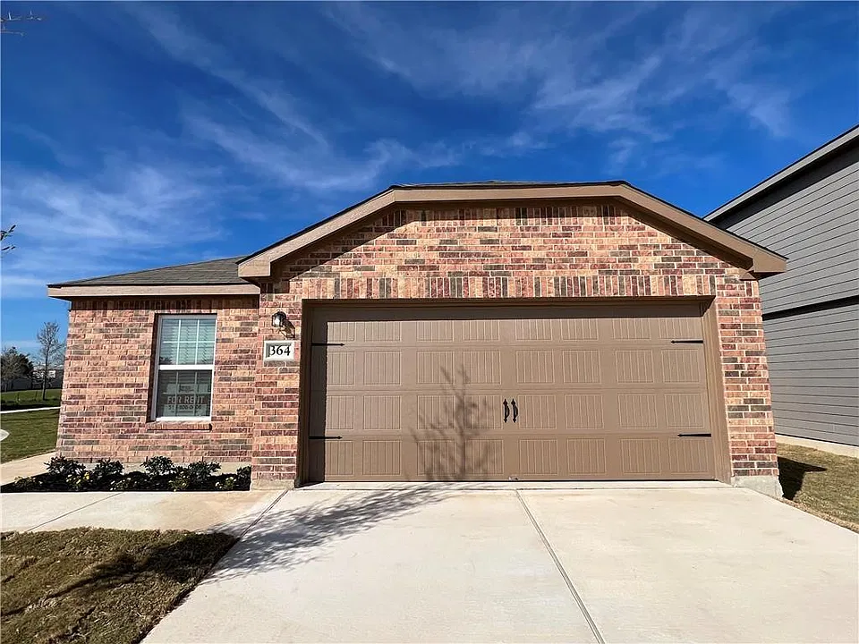 364 Crescent Park Dr