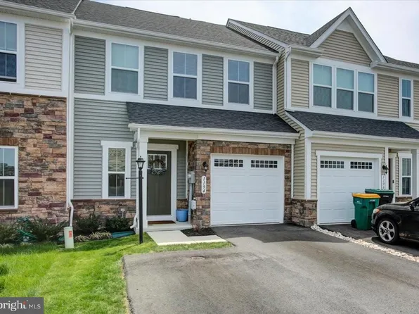 1194 Emilys Ct, Greencastle, PA 17225