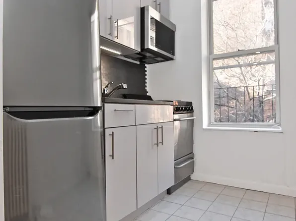 57 1st Ave #4E, New York, NY 10003
