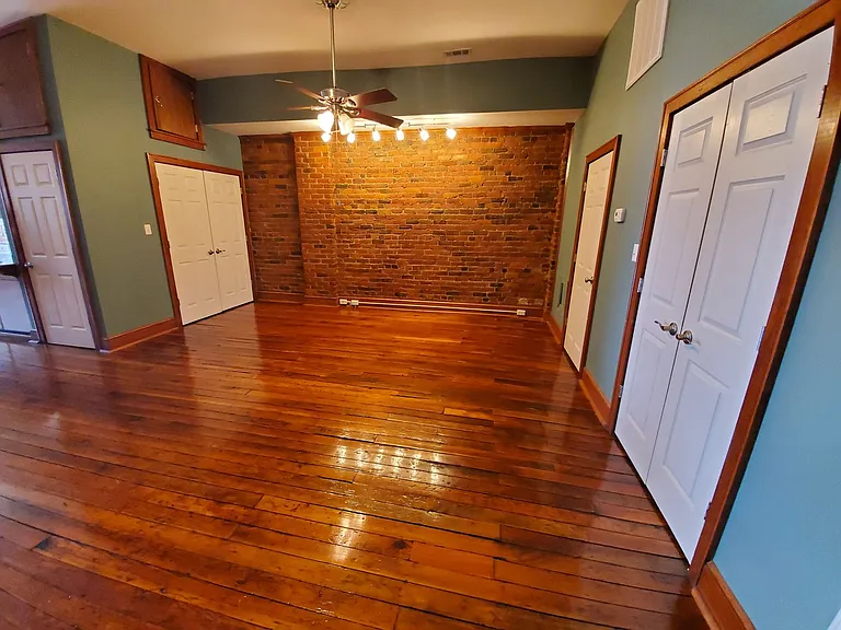 1206 Main St — Photo 5