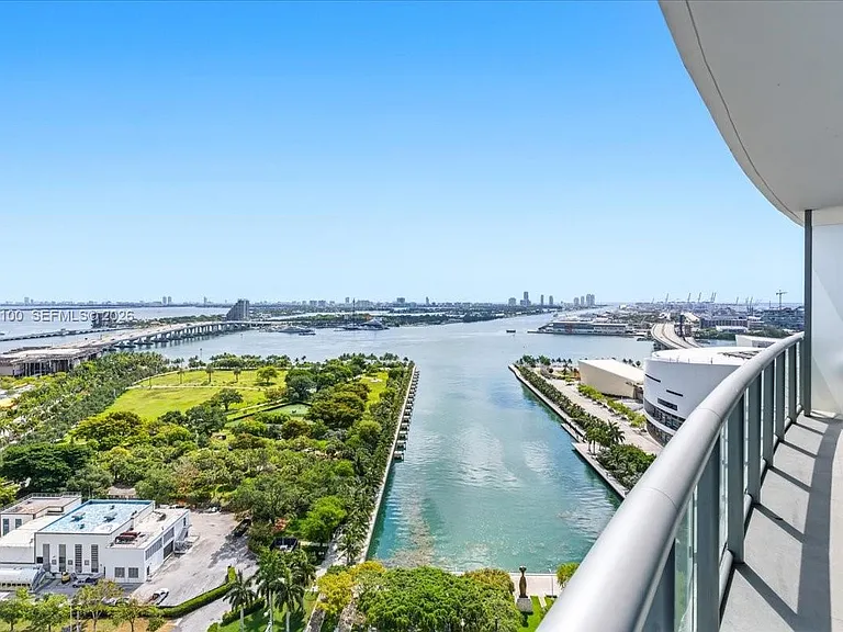 888 Biscayne Blvd #2212 — Photo 1