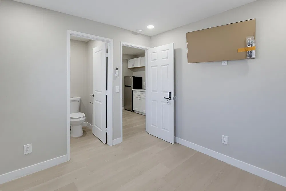 1 bed, 330 sqft, $1,500 — Photo 4