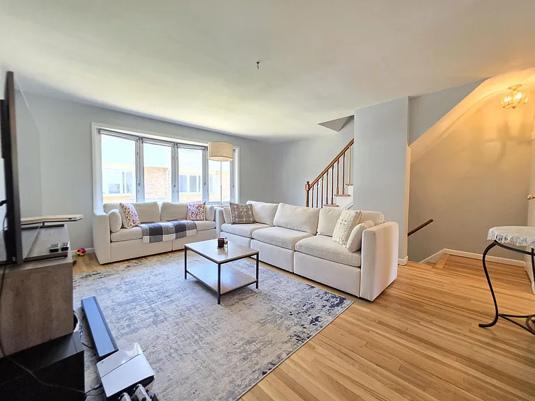 9 Elna Ct — Photo 18