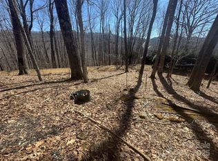 395 Sugar Tree Ln, Mars Hill, NC 28754