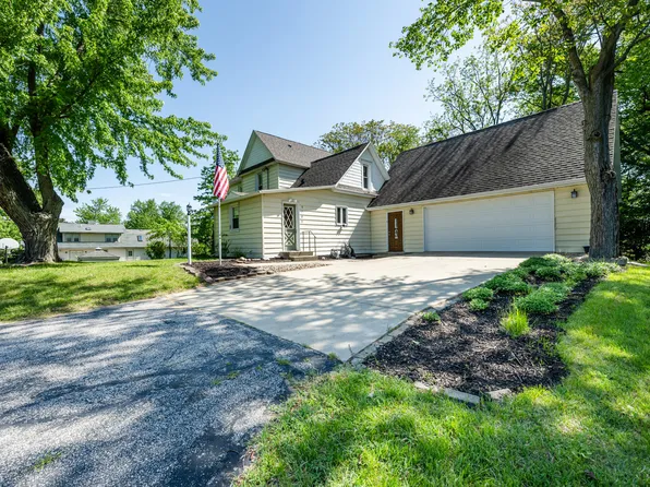 5785 Ridge Rd, Stevensville, MI 49127