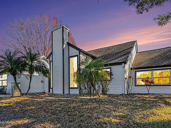 3rd image of 1315 Coventry Cir