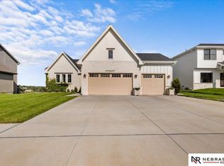 11007 N 159th Ave, Bennington, NE 68007