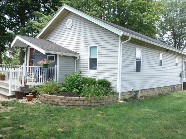 702 State Mill Rd, Akron, OH 44319