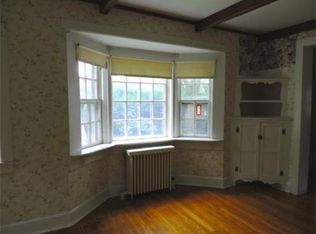 46 Middle Rd, Acushnet, MA 02743