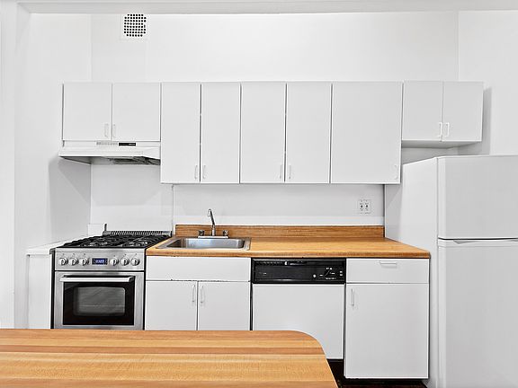 4th image of 330 W 85th St APT 4H