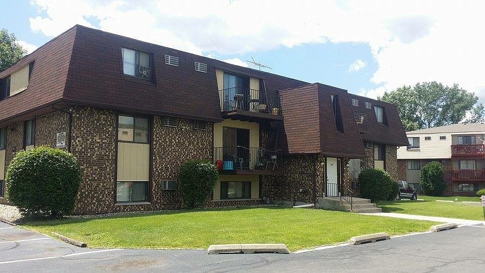 1st image of 520 Bellarmine Dr E APT 9