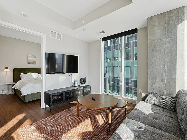 North Loop Green 360 Living Room
